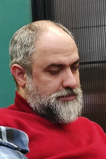 Ali Ebdali as Ebrahim in Tehroun