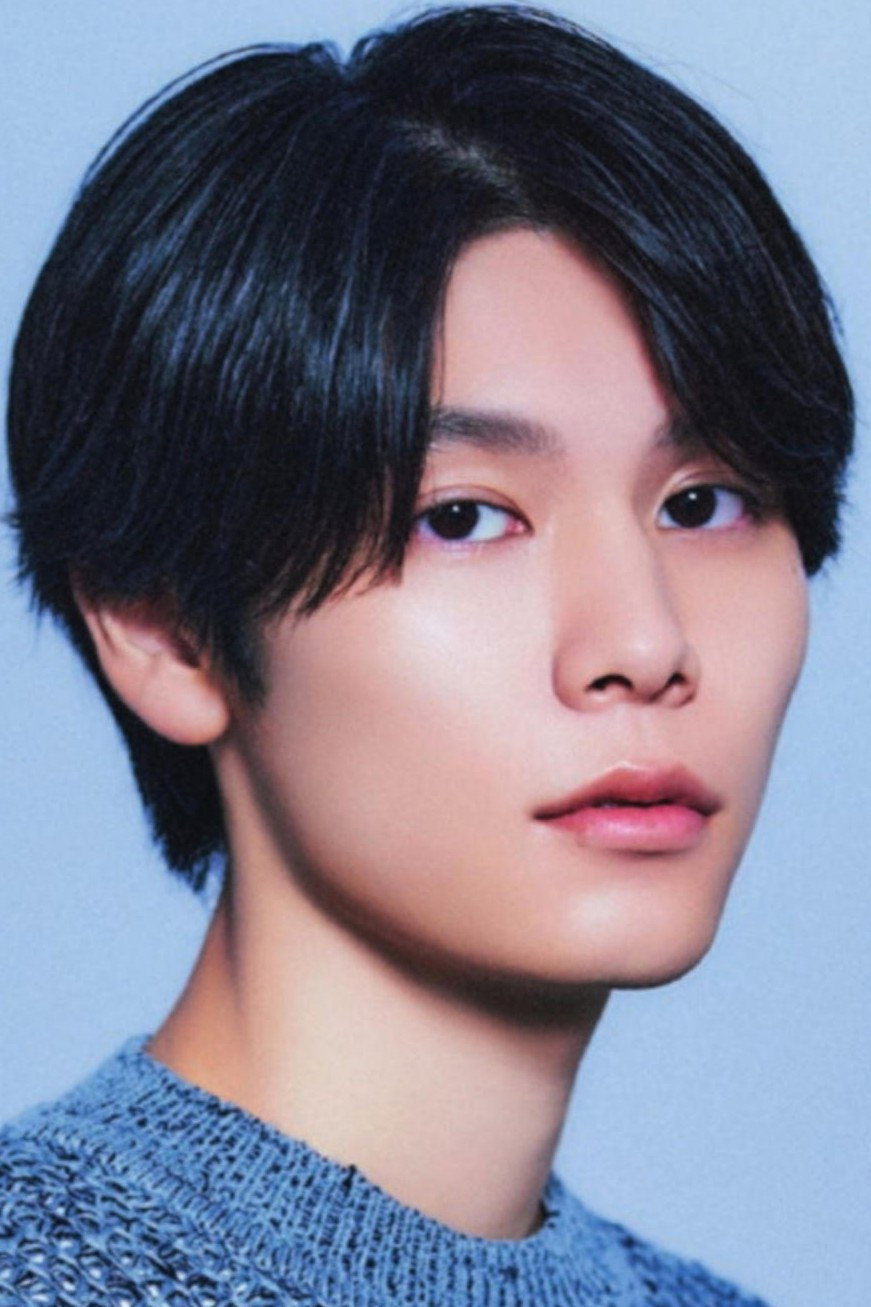萩原利久 as Sasaki Osamu in Cinderellas of Midsummer