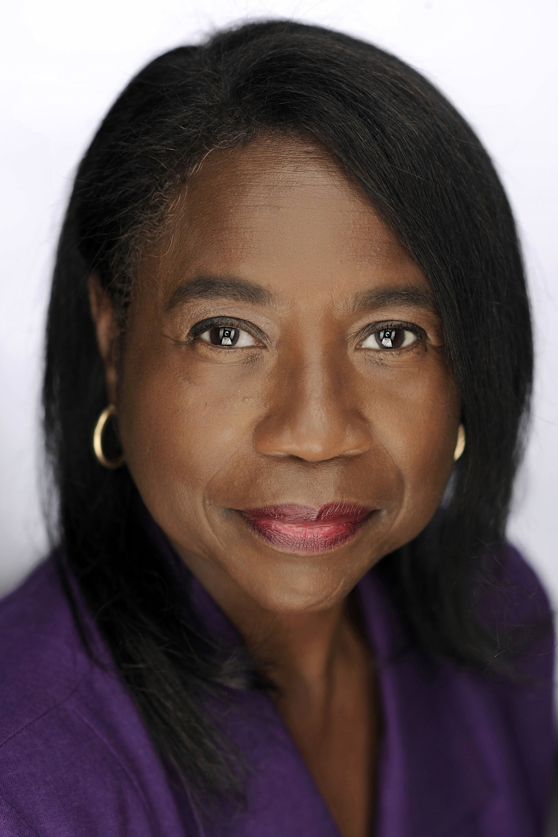 Adilah Barnes as Eve Munroe in Blue Skies