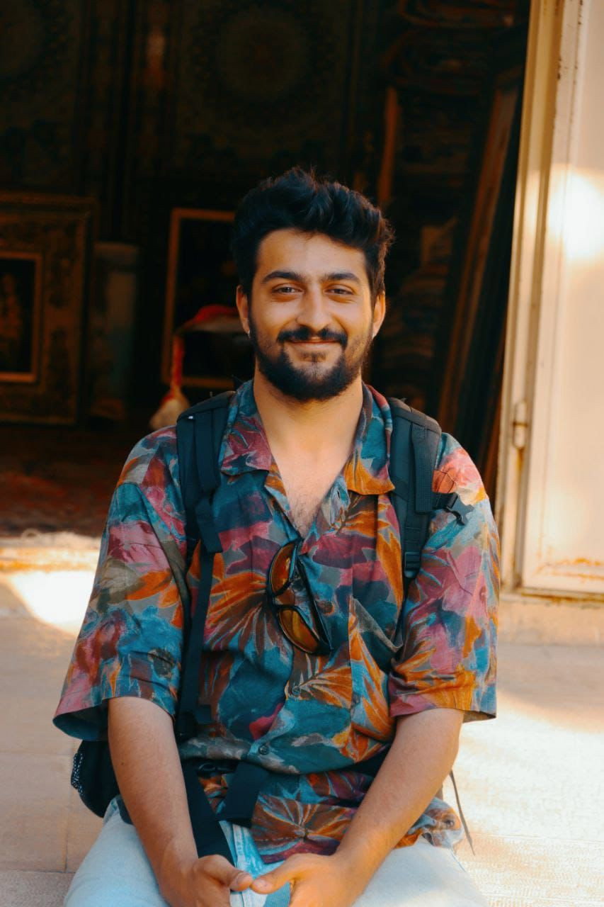 Ahmet Tikici as Ahmet in In Void
