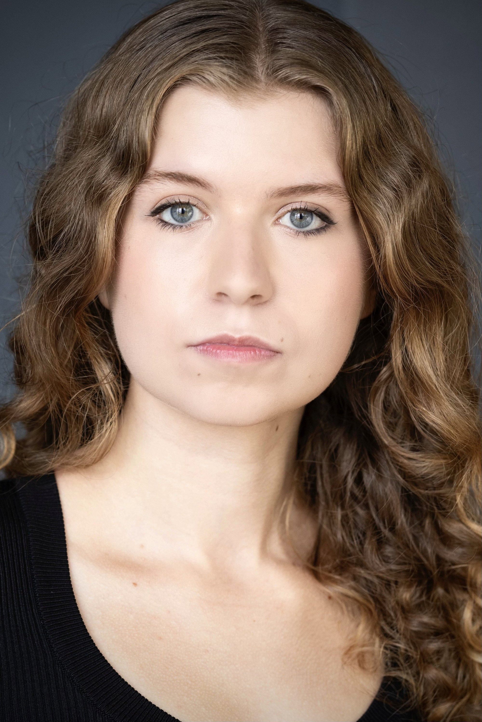 Sara Mitchell as Alice in RIGGED