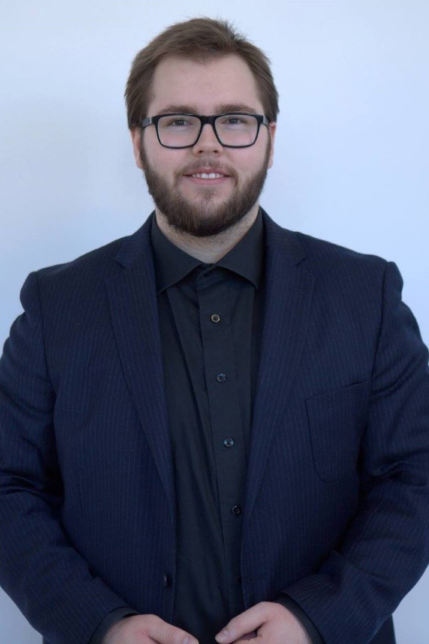 Benjamin Danielsen as Alf in Bear Squad