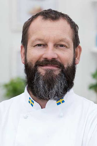 Johan Sörberg as Himself - Judge in Hela Kändis-Sverige Bakar