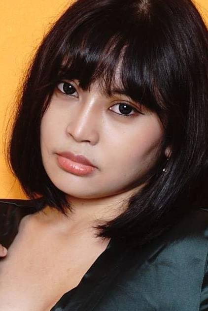 Izza Watanabe as Cindy in Lady Guard