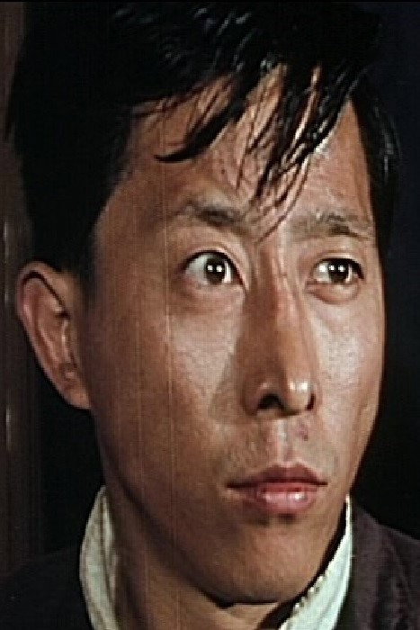 關洪 as Spearman Li in Beach of the War Gods