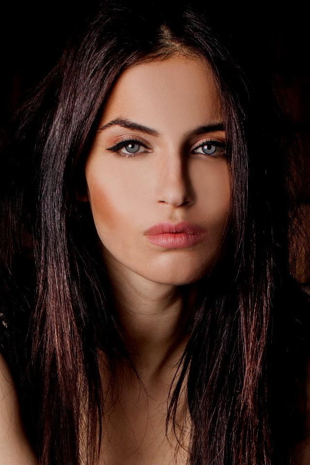 Jordana Lajoie as Annabelle Renard in A Gingerbread Romance