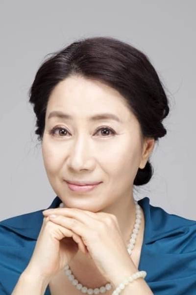 송옥숙 as Han Hyo Jung in Don't Ask Me About the Past