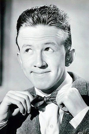 Charles Smith as Chester Allen in Boss Lady