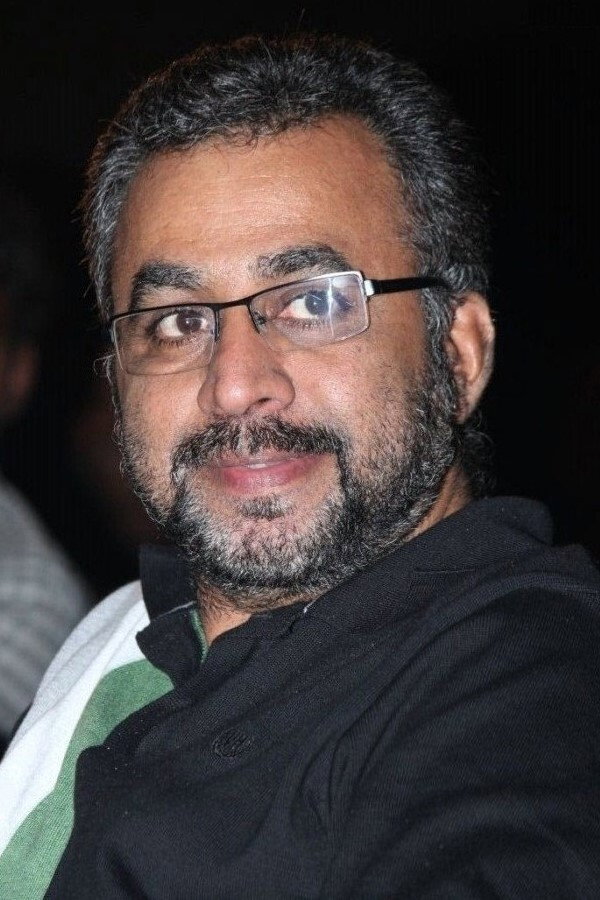 Ponvannan as Parthiban in Ayan