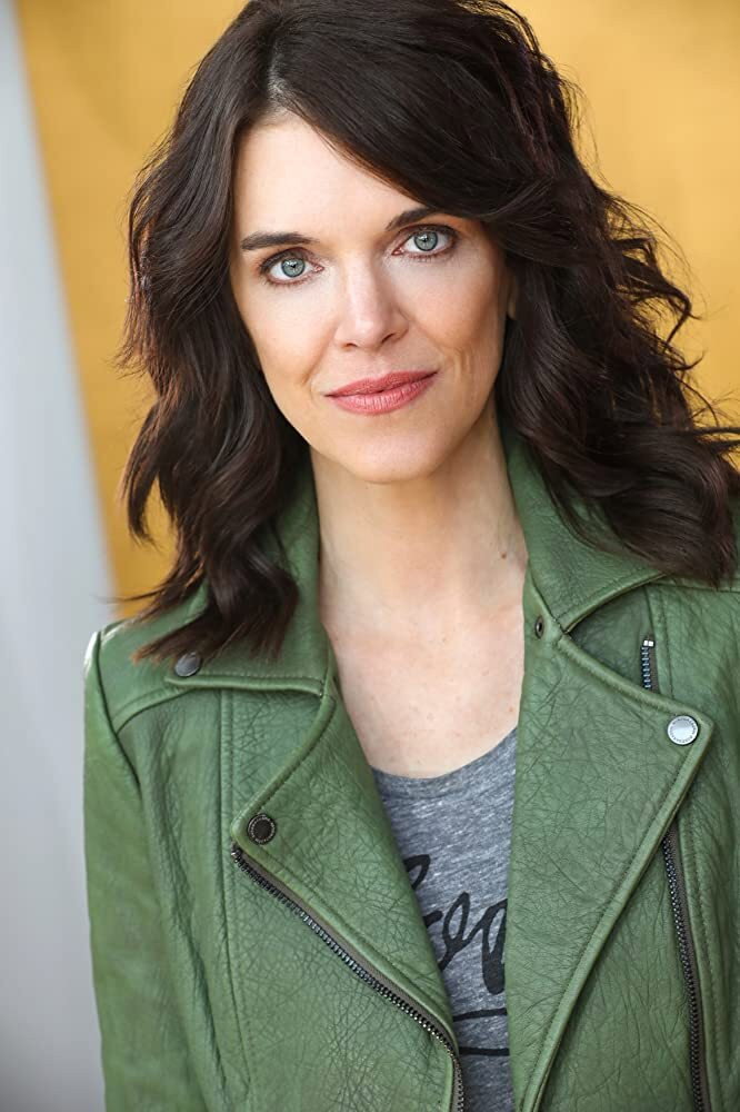 Jill Lover as Susan in SYNC