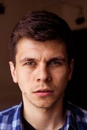 Marcin Stępniak as Mateusz in A Cat with a Dog