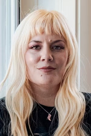Maja Francis as Self in Countrylandet Sverige