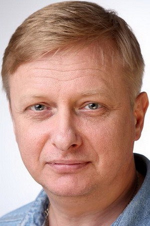 Максим Глотов as Investigator in One Life