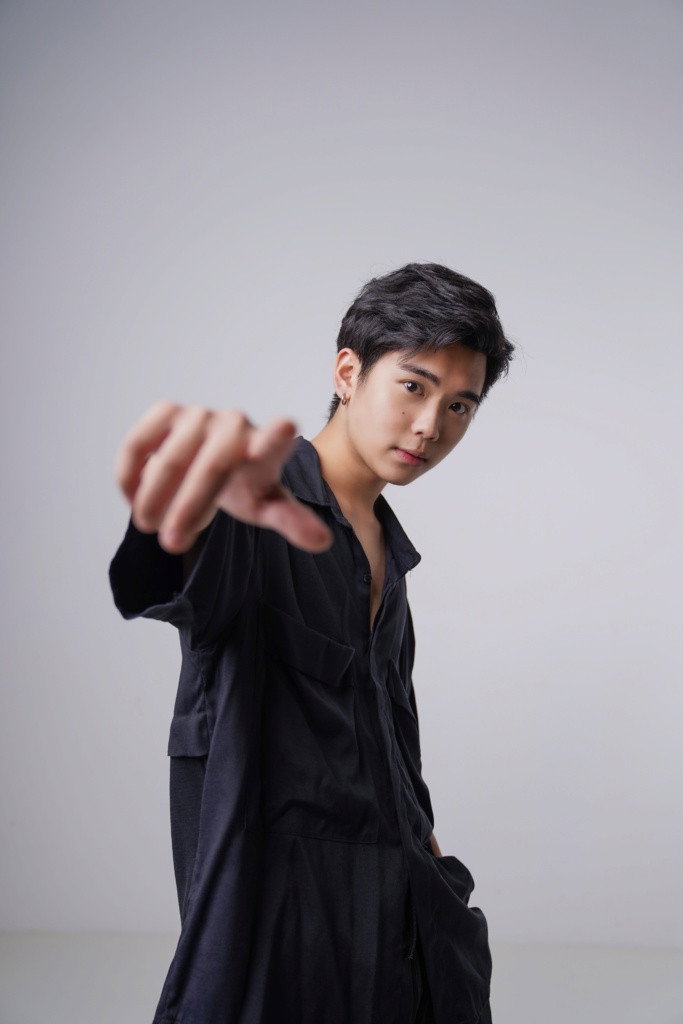 Damien Teo as Alec in The Antique Shop