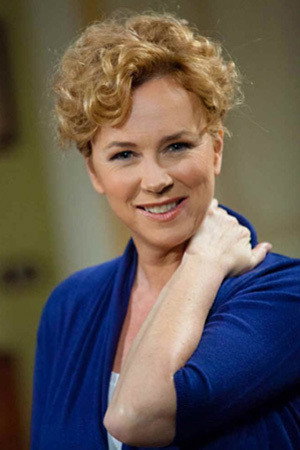 Fiorenza Tessari as Marianna Iseo, madre di Sonia in Disappeared