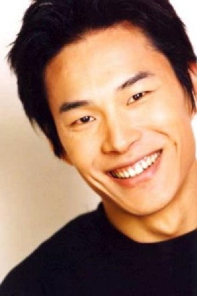 김광일 as Woong-gwi in The Restless