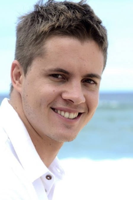 Johnny Ruffo as Dave King in House of Bond