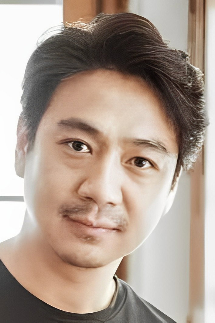 Chaiyapreuk Chalermpornpanich as Nguan in Skytrain, Coming to Meet Plern