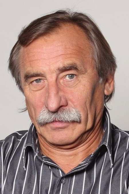 Pavel Zedníček as Ivan Urban in Einstein – Případy nesnesitelného génia