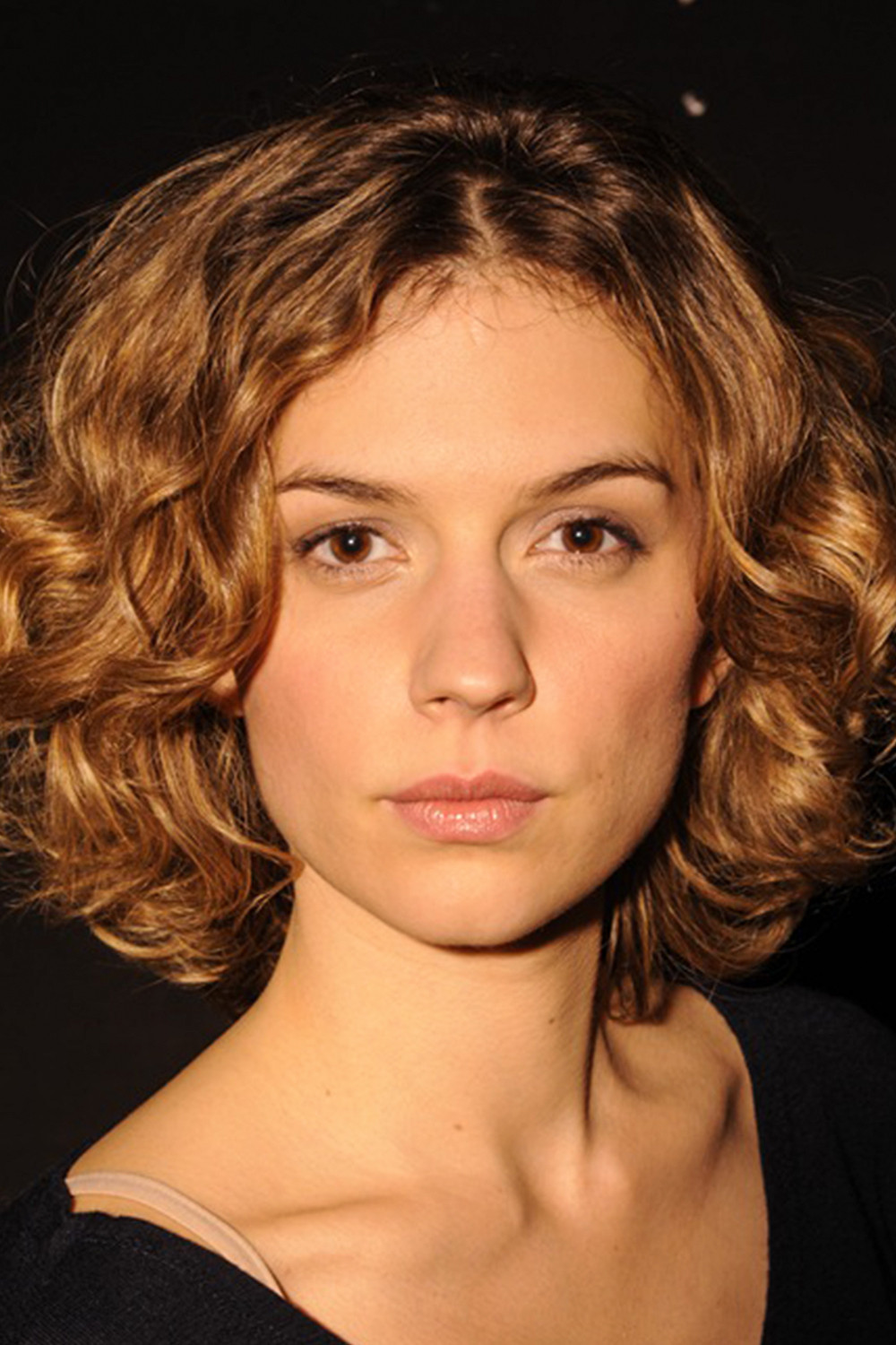 Maëlle Poesy-Guichard as Lawyer of Fus in The Quiet Son