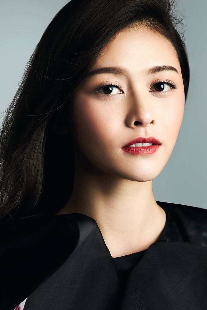 He Ying Ying as Lan Jingxuan in A Lonely Fish