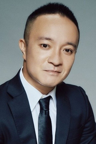濱田岳 as Kawakami Kazuma in When Spring Comes