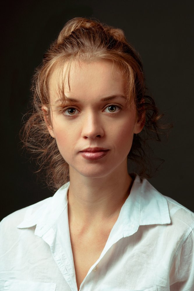 Виктория Рунцова as Nevesta in I Am Dragon
