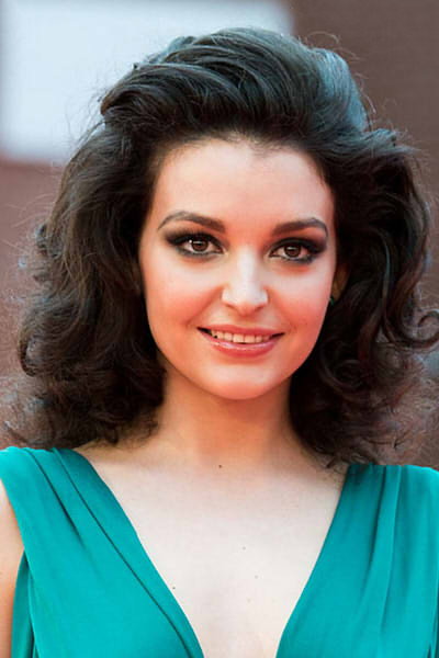 Maria Dębska as Wanda Mazur in When's the Wedding?