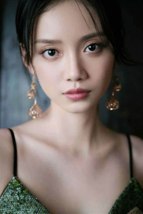 孫伊涵 as Teng Tangjing in Meteor Garden