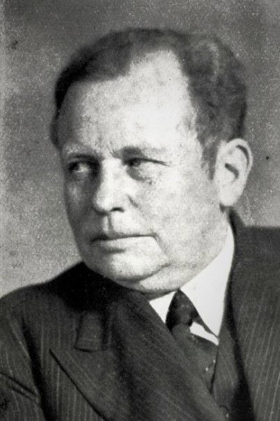 Egil Hjorth-Jenssen as Eliassen in Surrounded