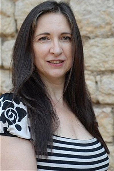 Martine Gautier as Sister Véronique in Marie's Story