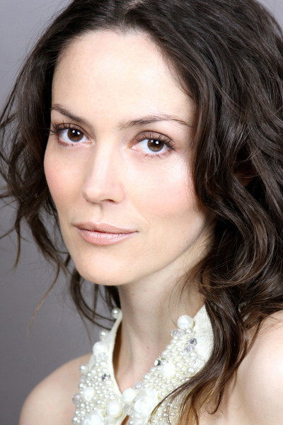 Ingrid Isensee as Laura Carreño in Montecristo