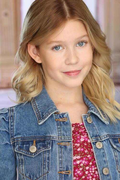 Kinley Cunningham as Kombucha in The Thundermans: Undercover