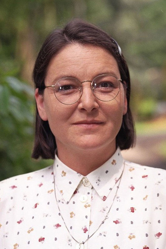 Alix Adams as Cynthia Perla in TV7