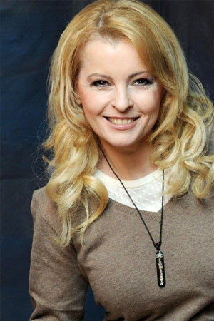 Iveta Bartošová as princezna in Plaváček