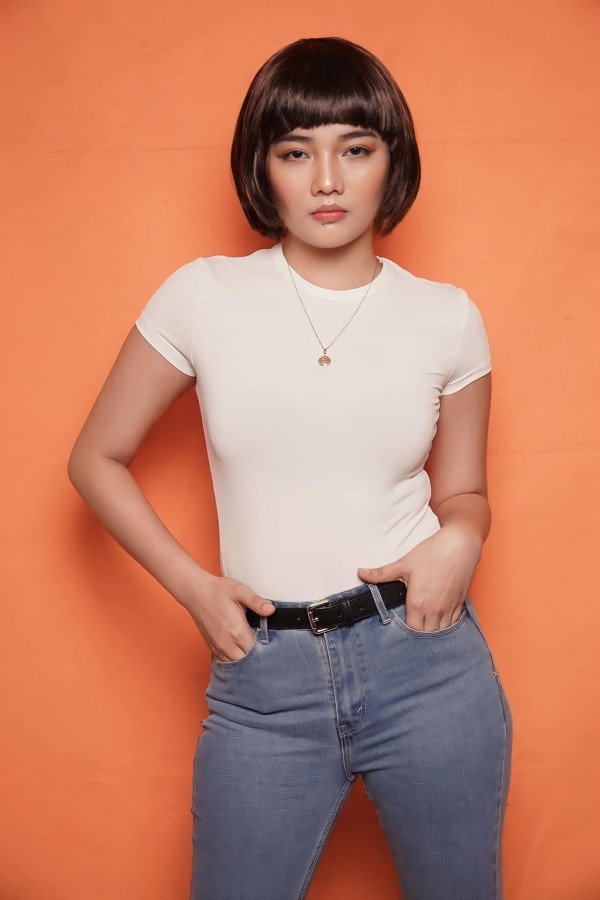 Rhealyn Ayson as Dog-style Girl in Hibang