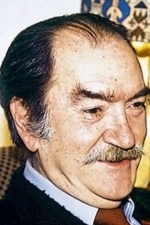 Θόδωρος Έξαρχος as Butler in The Jet Set