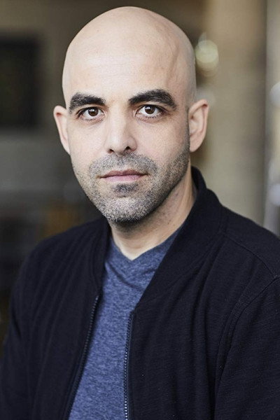 Sylvio Arriola as Client #1 in Vétérane