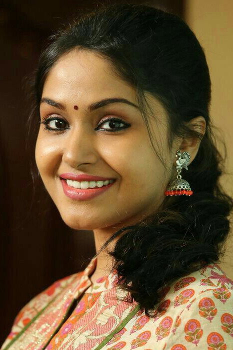 Shritha Sivadas as Geethu in Weeping Boy