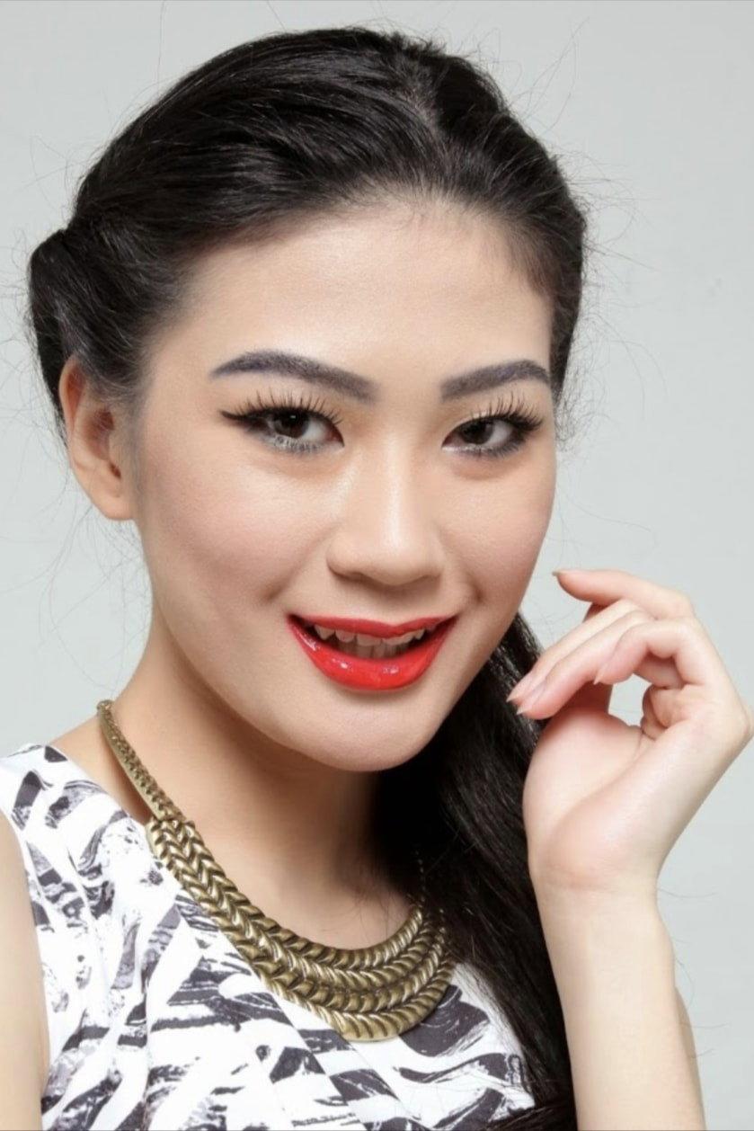 Cindy Valerie as Yenny in The Chanting 3