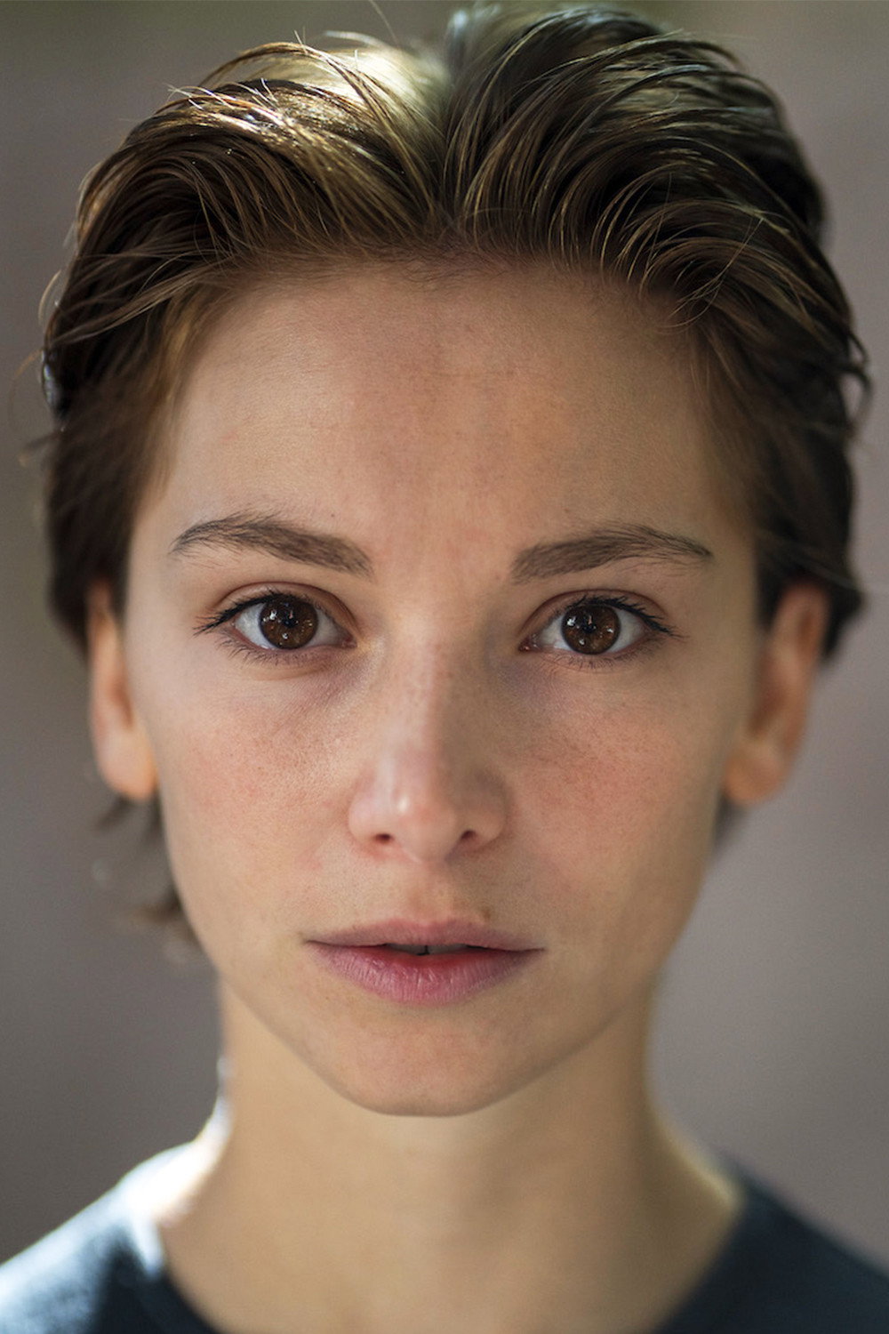 Maria Chiara Arrighini as Caterina in Quasi a casa