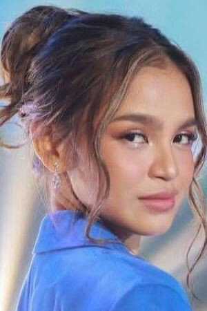 Zephanie Dimaranan as Zee in Mine