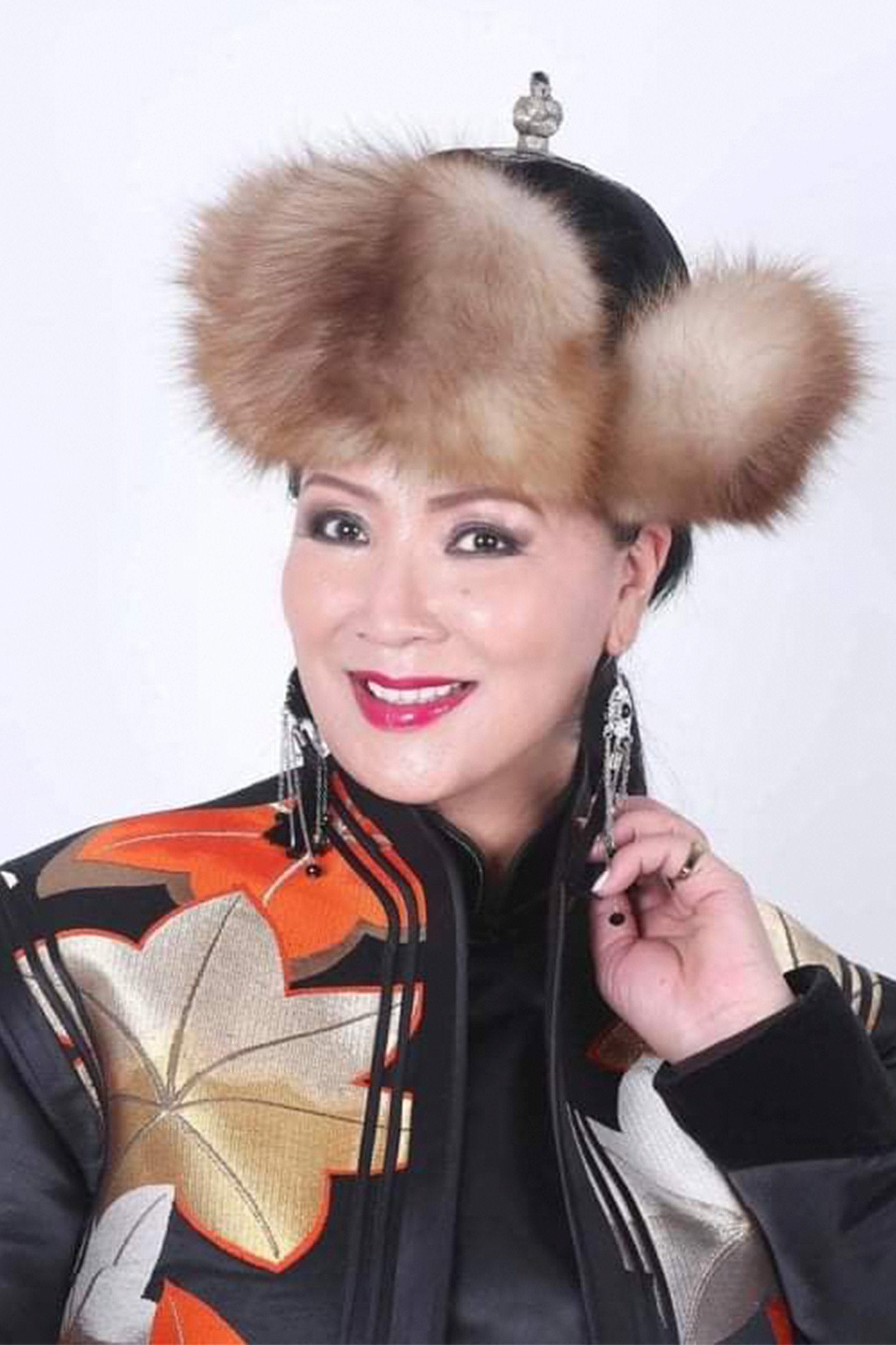 Erdenetsetseg Bazarragchaa as Agiimaa in The Heavenly Vow