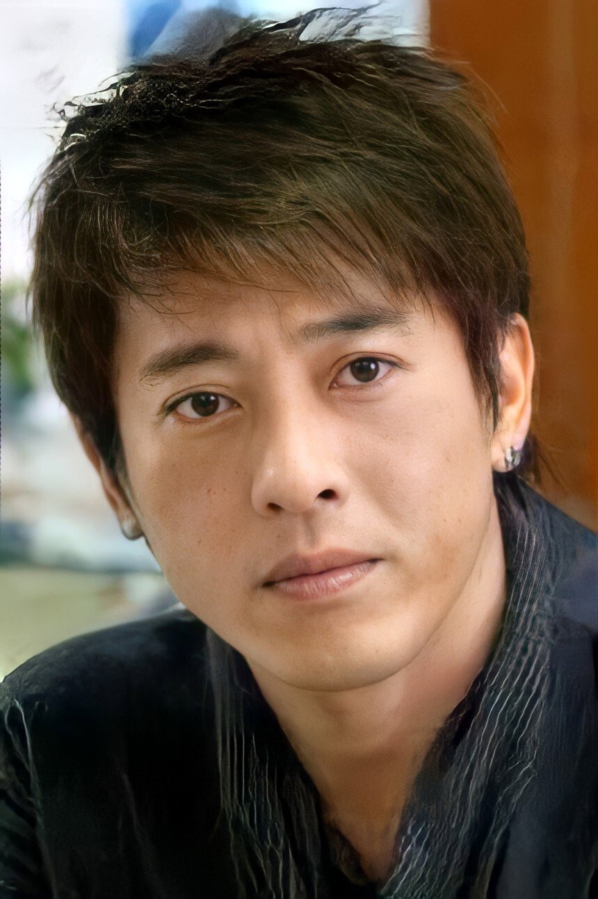 呂頌賢 as Ren Jun in Magic Star