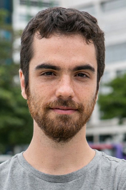 Bernardo Marinho as Otto in Aline