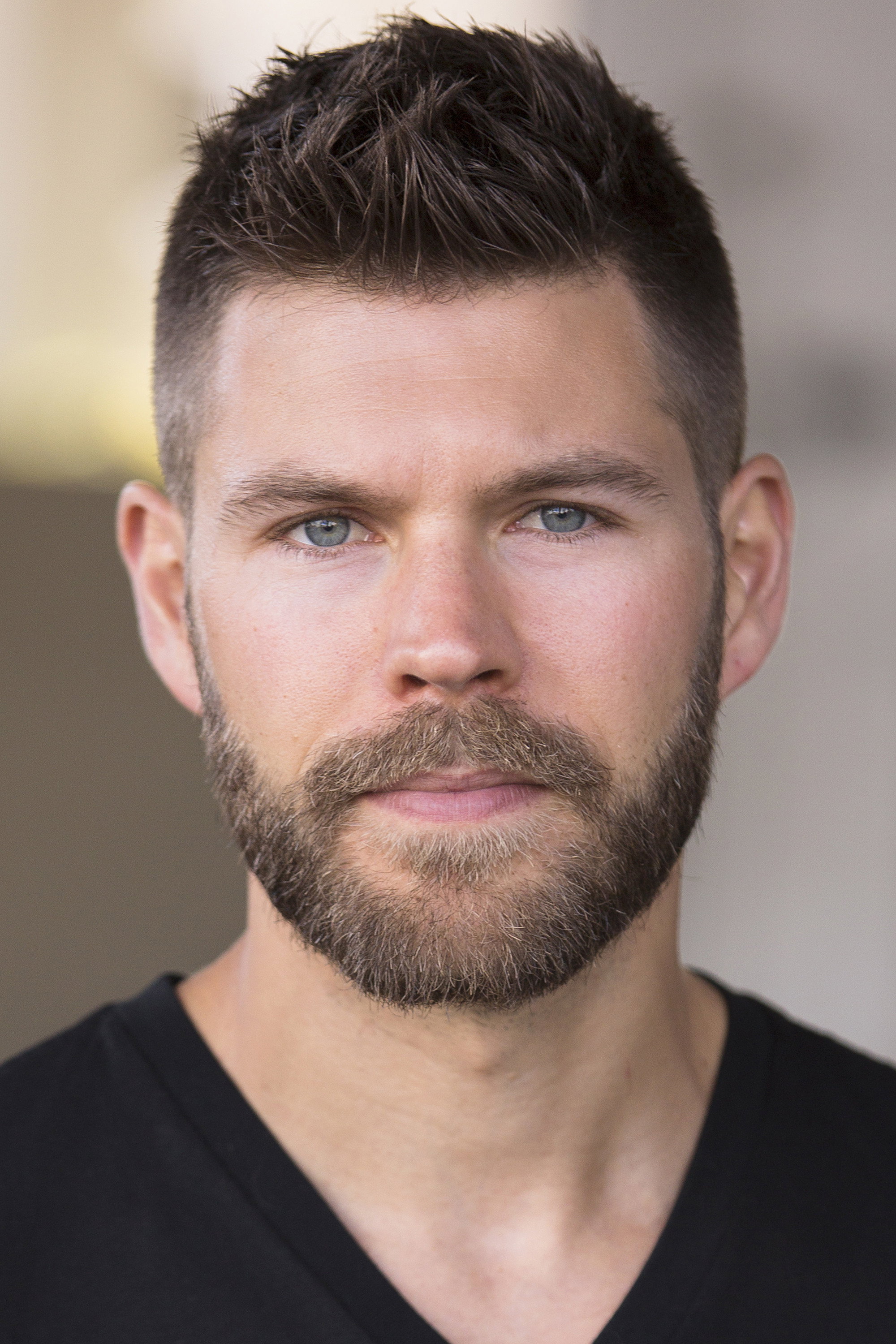 Chris Reid as Mason Flynn in Guarded