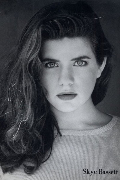 Skye Bassett as Sharon in A Place to Call Home