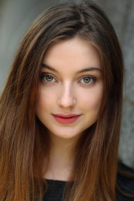 Antonia Clarke as Molly in Femme