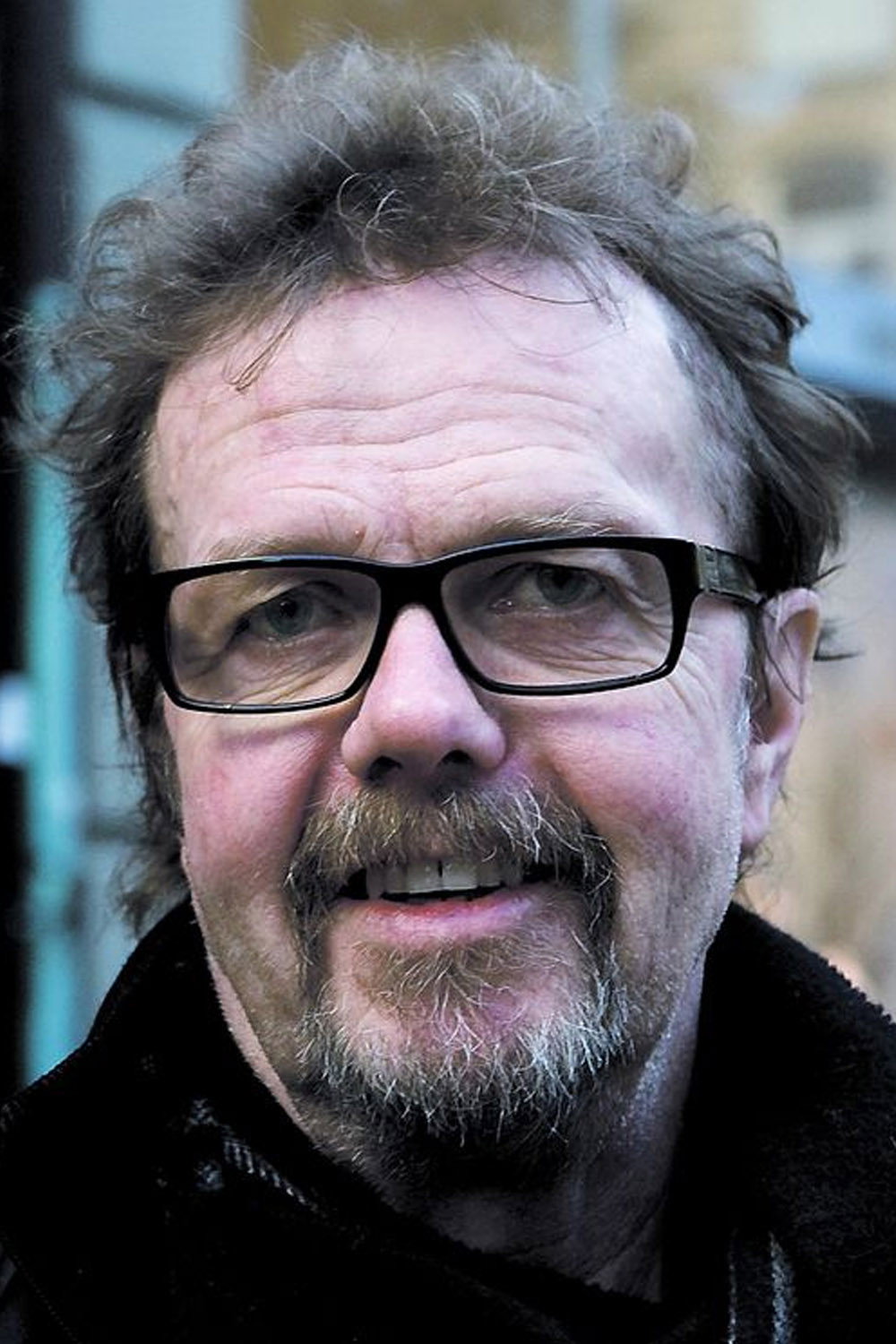Göran Stangertz as Kapten Malmsjö in Mördare utan ansikte