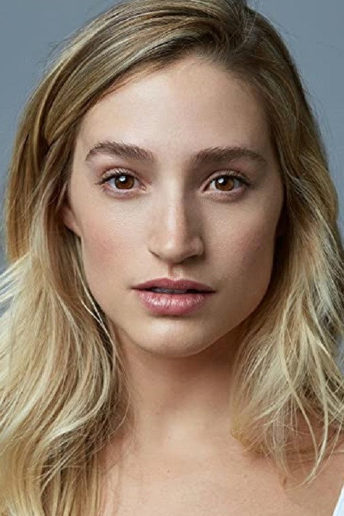 Ashleigh van der Hoven as Cindy in Shark Killer